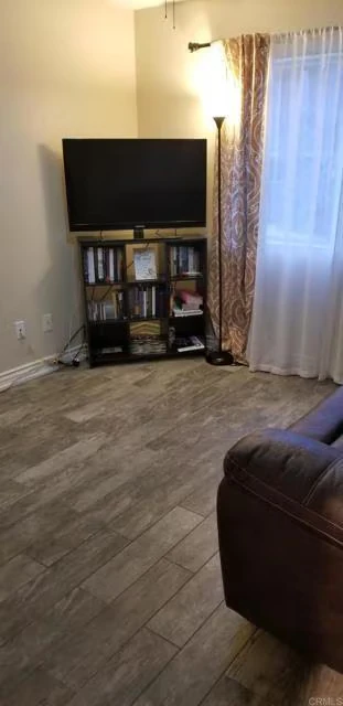 8475 Avenida Angulia Spring Valley, CA 91977 photo 3
