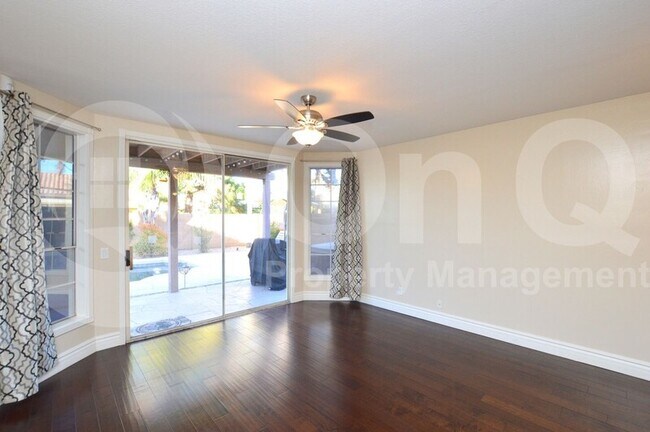 922 W Sun Coast Dr Gilbert, AZ 85233 photo 5