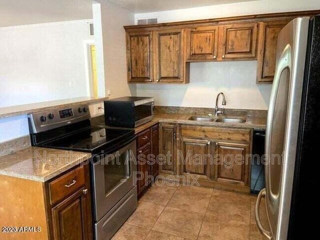 1417 S Wilson St Tempe, AZ 85281 photo 3