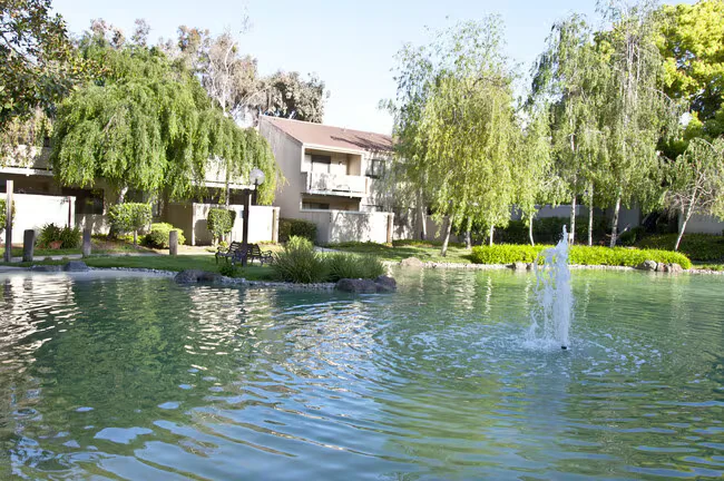 Spacious Unit With A Central Location photo 2