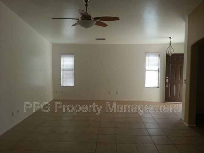 13026 W Columbine Dr El Mirage, AZ 85335 photo 4