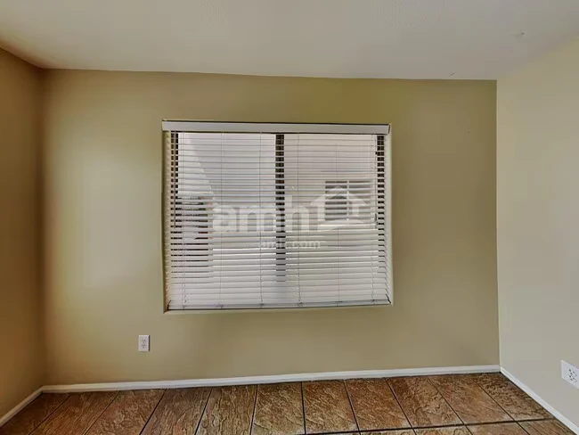 8409 S 50th Ln Phoenix, AZ 85339 photo 5