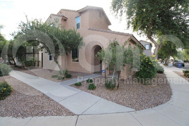 4083 E Oakland St Gilbert, AZ 85295 photo 2