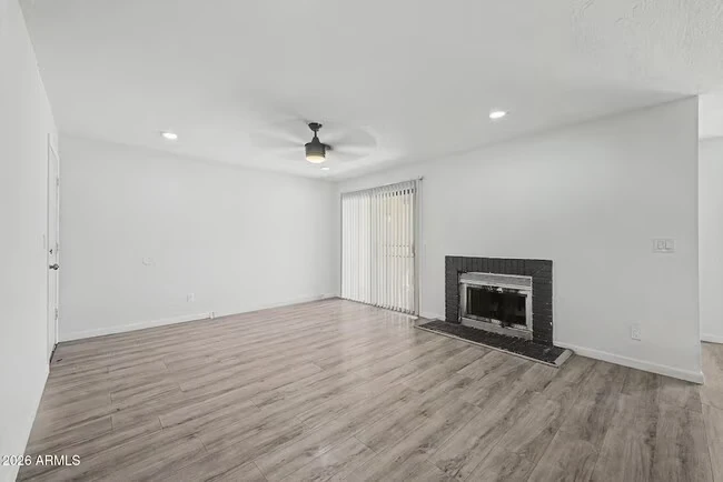 5236 W Peoria Ave Glendale, AZ 85302 photo 5