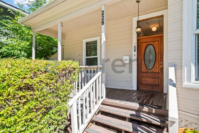 Unit 1 photo 5