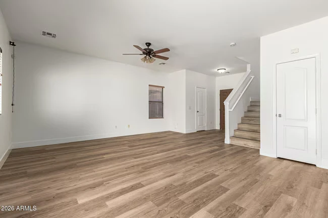 7007 W Mercer Ln Peoria, AZ 85345 photo 4