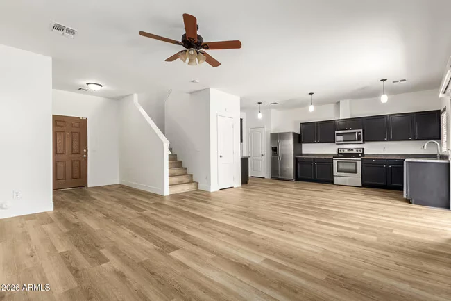 7007 W Mercer Ln Peoria, AZ 85345 photo 5