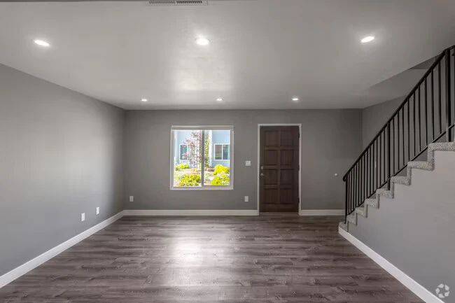 Thurber Apartments photo 5