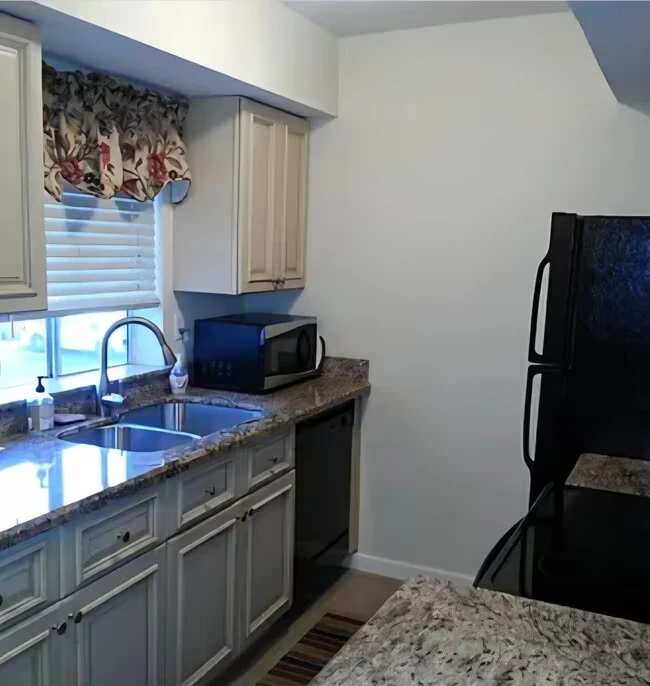 4554 E Paradise Village Pkwy N Phoenix, AZ 85032 photo 4