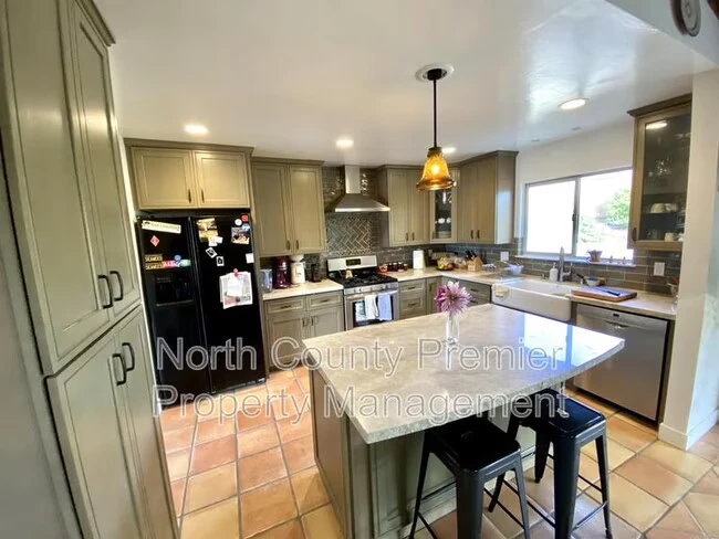 2866 Turnbull St photo 4