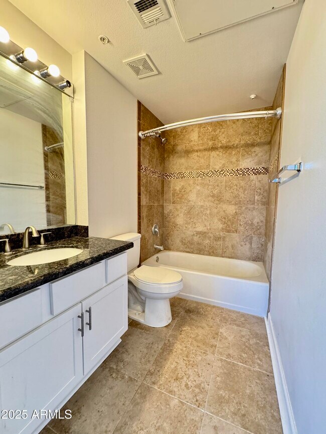 1701 E Colter St Phoenix, AZ 85016 photo 4