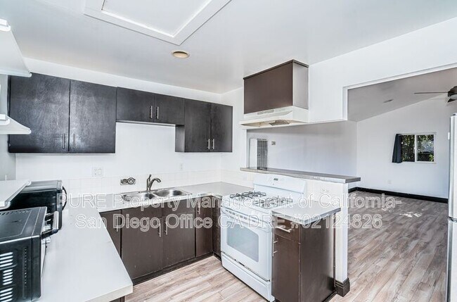 3219 Island Ave San Diego, CA 92102 photo 5