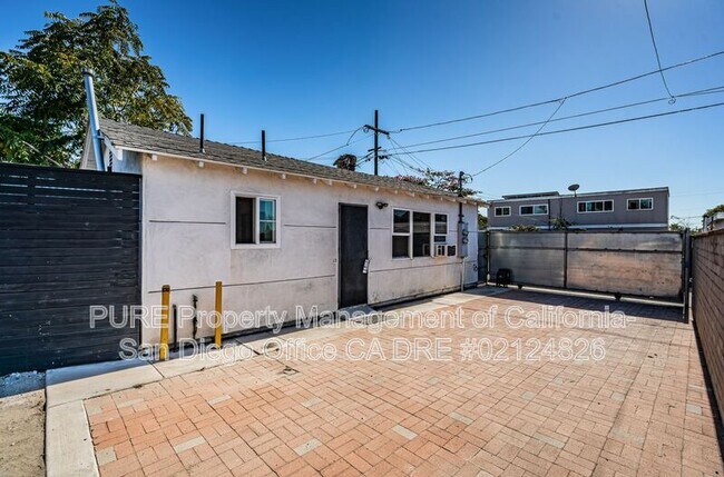 3219 Island Ave San Diego, CA 92102