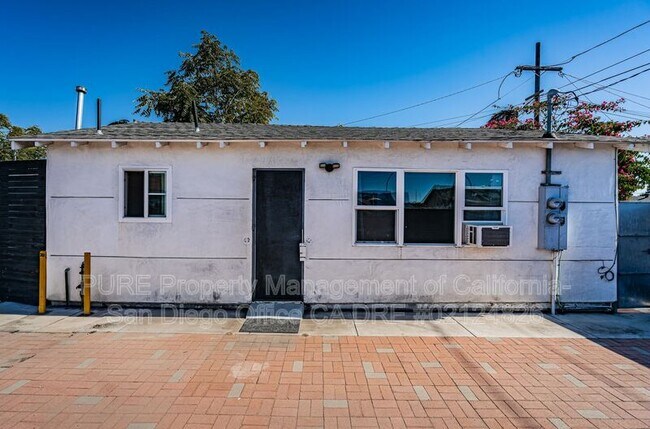 3219 Island Ave San Diego, CA 92102 photo 3