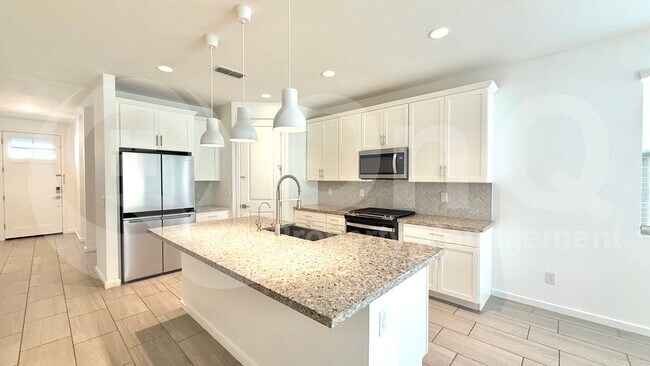 6733 W Vly Vw Dr Phoenix, AZ 85339 photo 5