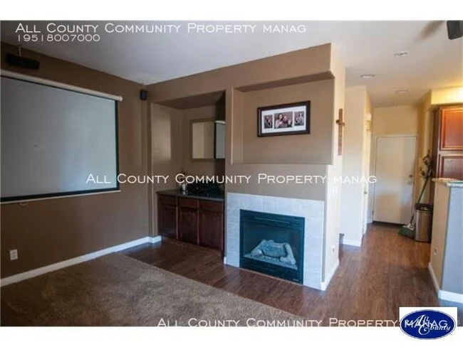 31074 Strawberry Tree Ln Temecula, CA 92592 photo 2