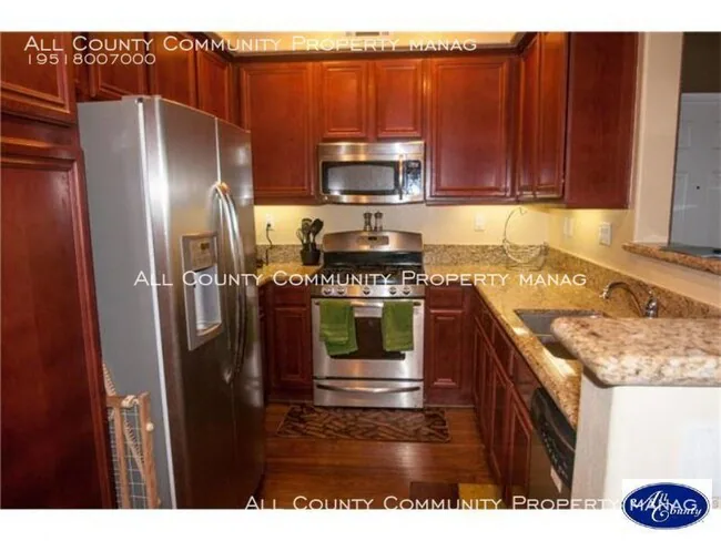 31074 Strawberry Tree Ln Temecula, CA 92592 photo 5