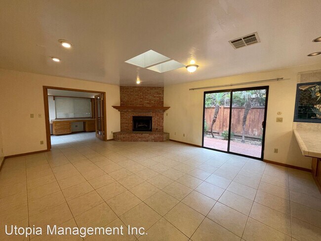 5030 Via Papel San Diego, CA 92122 photo 3