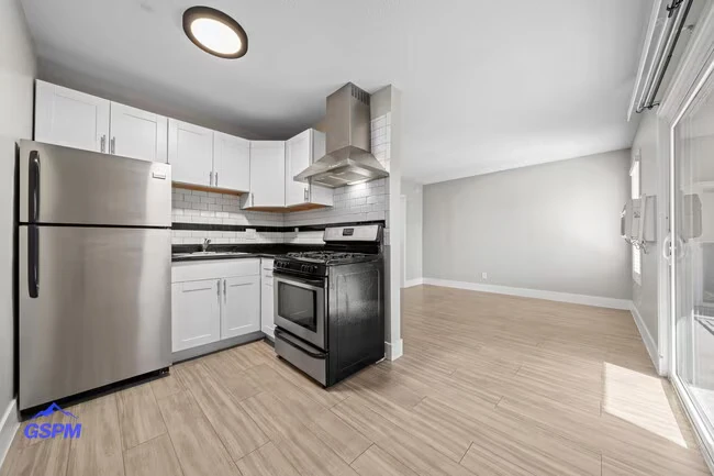 Willow Glen Apartments photo 2