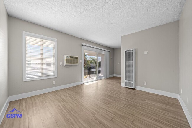 Willow Glen Apartments photo 3