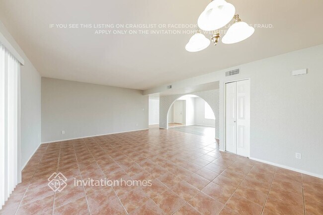 5808 W Mary Jane Ln Glendale, AZ 85306 photo 4