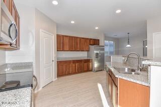 9207 W Bent Tree Dr Peoria, AZ 85383 photo 3