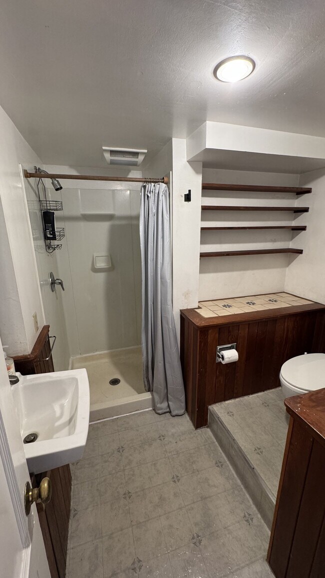 1310 Milvia St Berkeley, CA 94709 photo 4