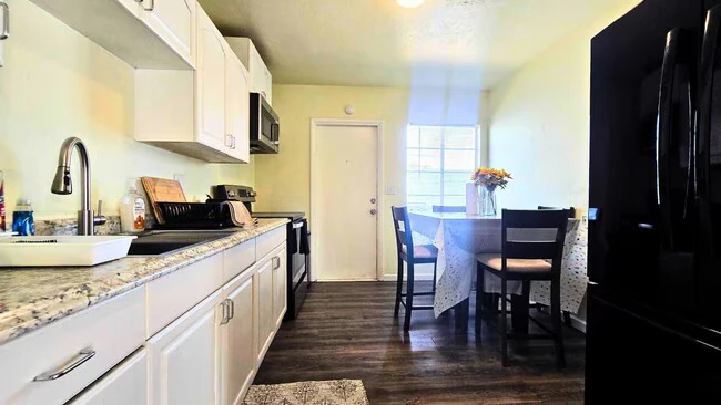 3002 E McKinley St Phoenix, AZ 85008 photo 5