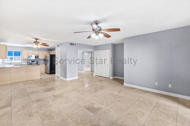220 N 22nd Pl Mesa, AZ 85213 photo 3