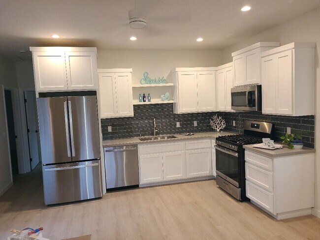 1162 Hacienda Dr El Cajon, CA 92020 photo 2