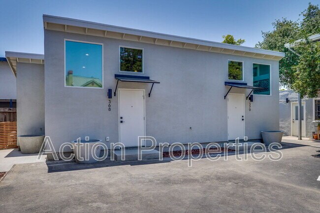 368 Camille Ct photo 2