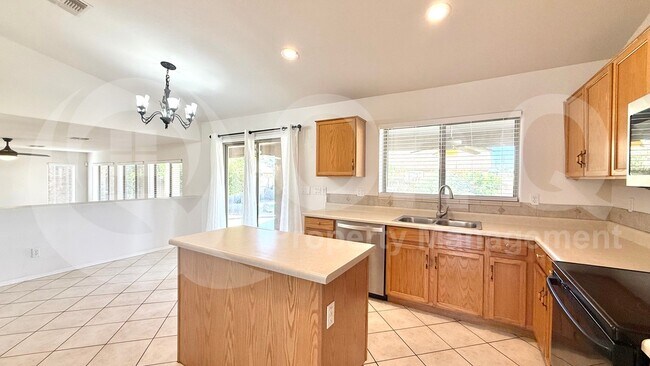 1168 S Park Grove Ct Gilbert, AZ 85296 photo 4