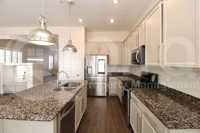7521 E Santa Catalina Dr Scottsdale, AZ 85255 photo 4