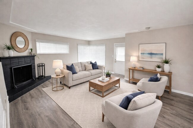 5053 Art St San Diego, CA 92115 photo 3