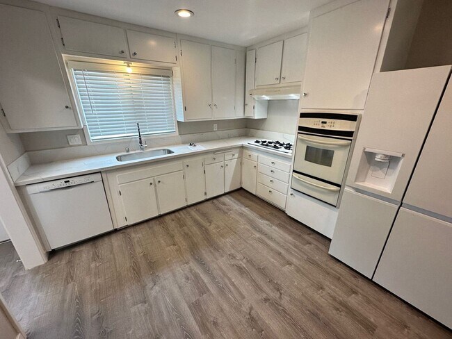 5053 Art St San Diego, CA 92115 photo 5