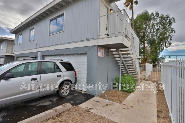 6653 N 27th Ave Phoenix, AZ 85017 photo 4