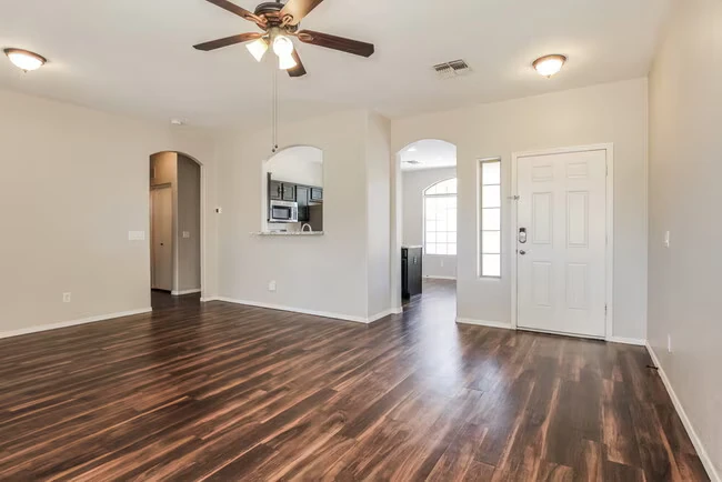 12917 W Aster Dr El Mirage, AZ 85335 photo 4
