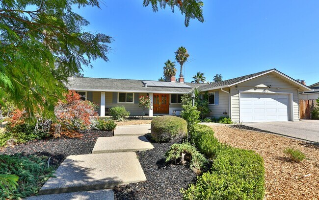 12564 Plymouth Dr Saratoga, CA 95070 photo 4