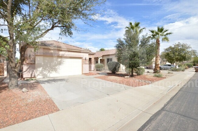 44756 Alamendras St Maricopa, AZ 85139 photo 2