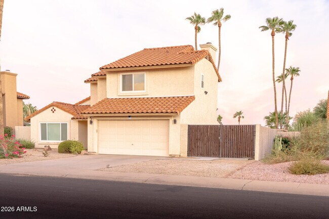 5625 E Tierra Buena Ln photo 3