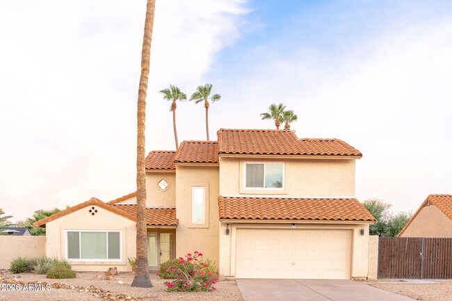 5625 E Tierra Buena Ln photo 2
