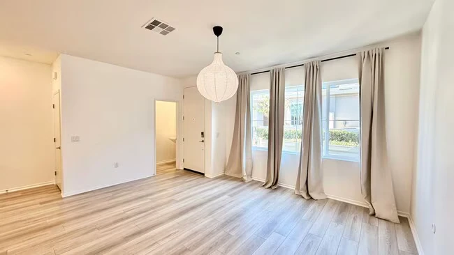 320 Citrine Trl Fallbrook, CA 92028 photo 4