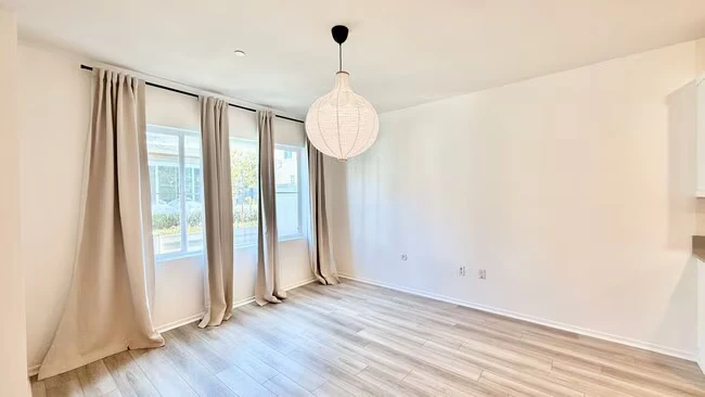 320 Citrine Trl Fallbrook, CA 92028 photo 5