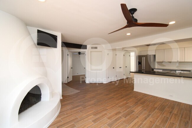 7702 N Dreamy Draw Dr Phoenix, AZ 85020 photo 5