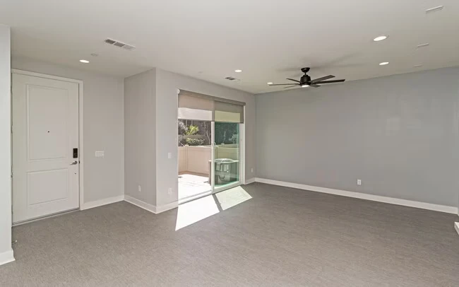 3138 Asto Pl Carlsbad, CA 92010 photo 2