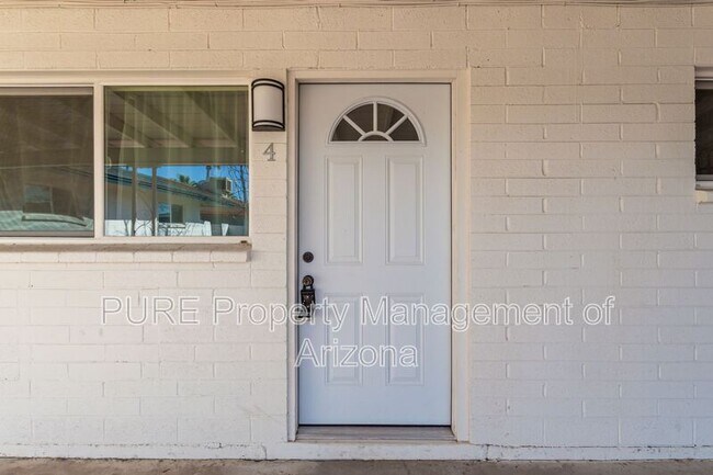 3237 N 66th St Scottsdale, AZ 85251 photo 2