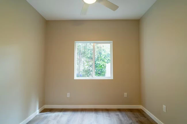 4929 College Ave San Diego, CA 92115 photo 5