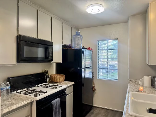 10305 Azuaga St San Diego, CA 92129 photo 5