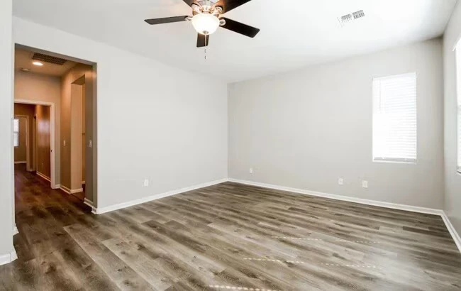 3730 W Cielo Grande Glendale, AZ 85310 photo 2