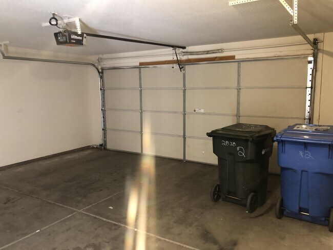 2838 E Tracy Ln Phoenix, AZ 85032